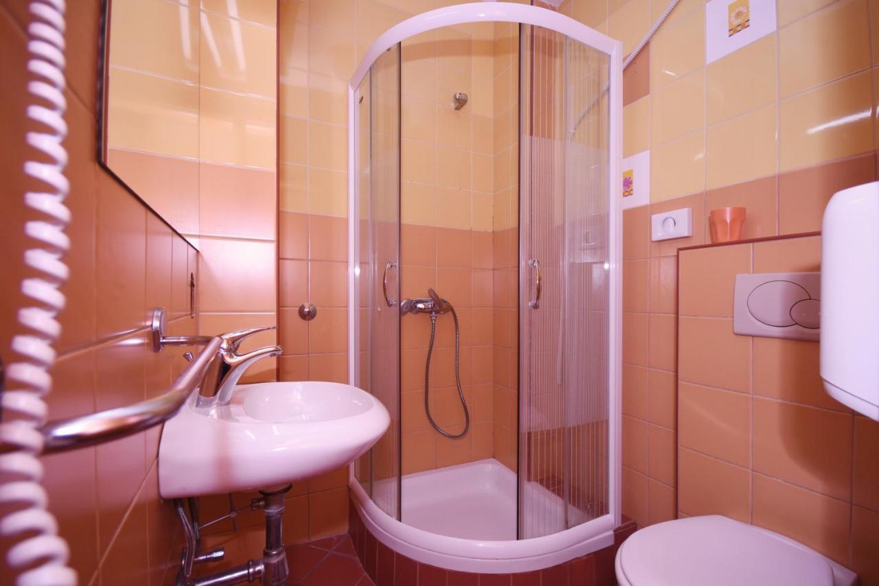 So Rooms City Centre Будва Экстерьер фото