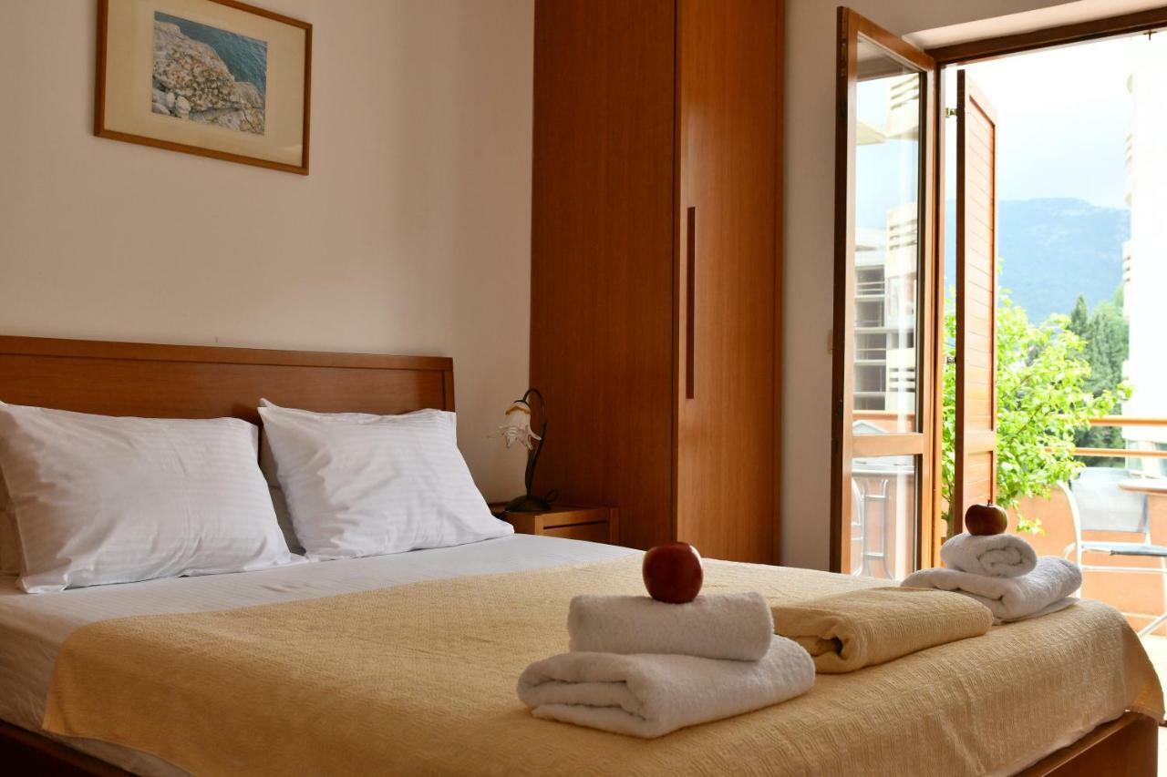 So Rooms City Centre Будва Экстерьер фото